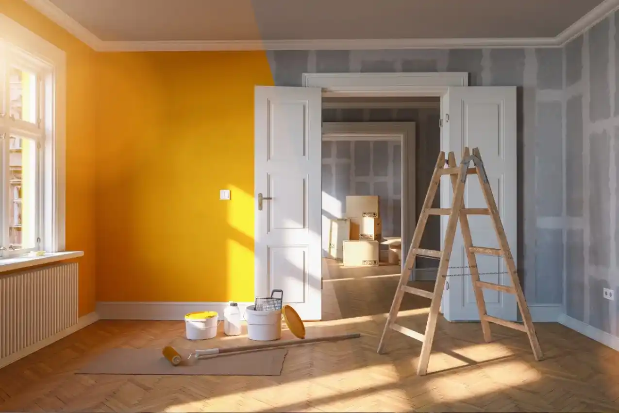 Divisão interior em processo de renovação de pintura